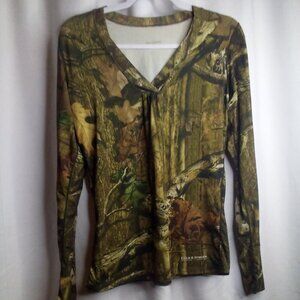 Field & Stream Shirt Women M Long Sleeve Camo V-Neck Green Brown